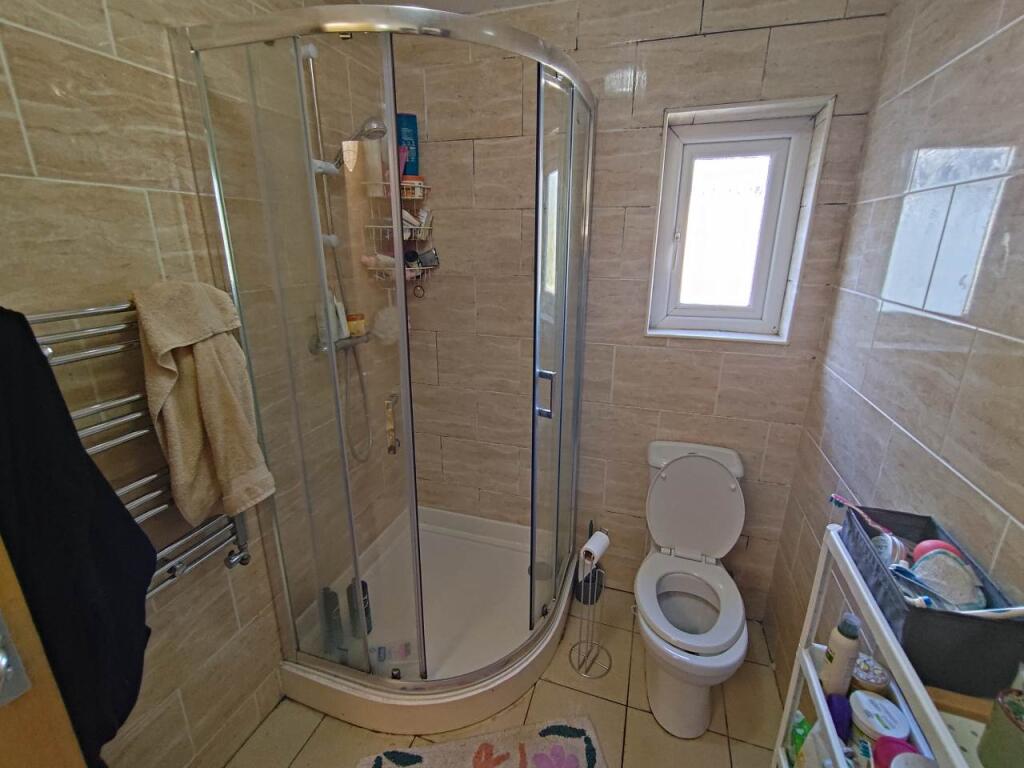 First floor shower r