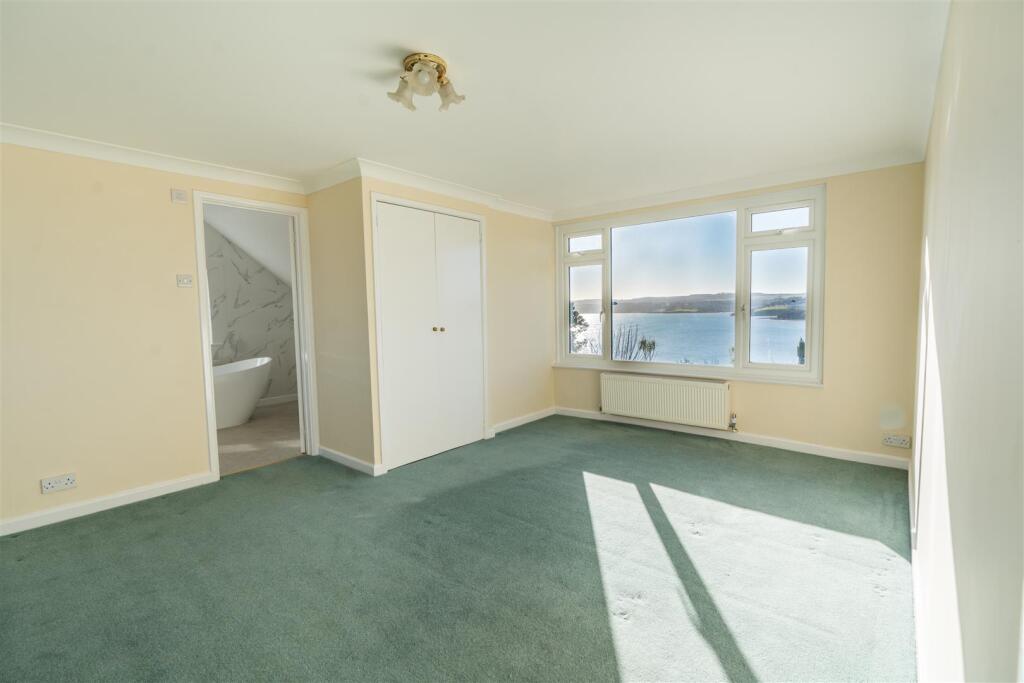 Pavings, Roundham Gardens, Paignton - Photograph 6