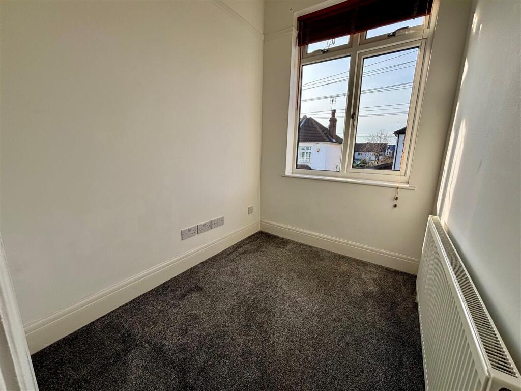 Bedroom 3.jpg