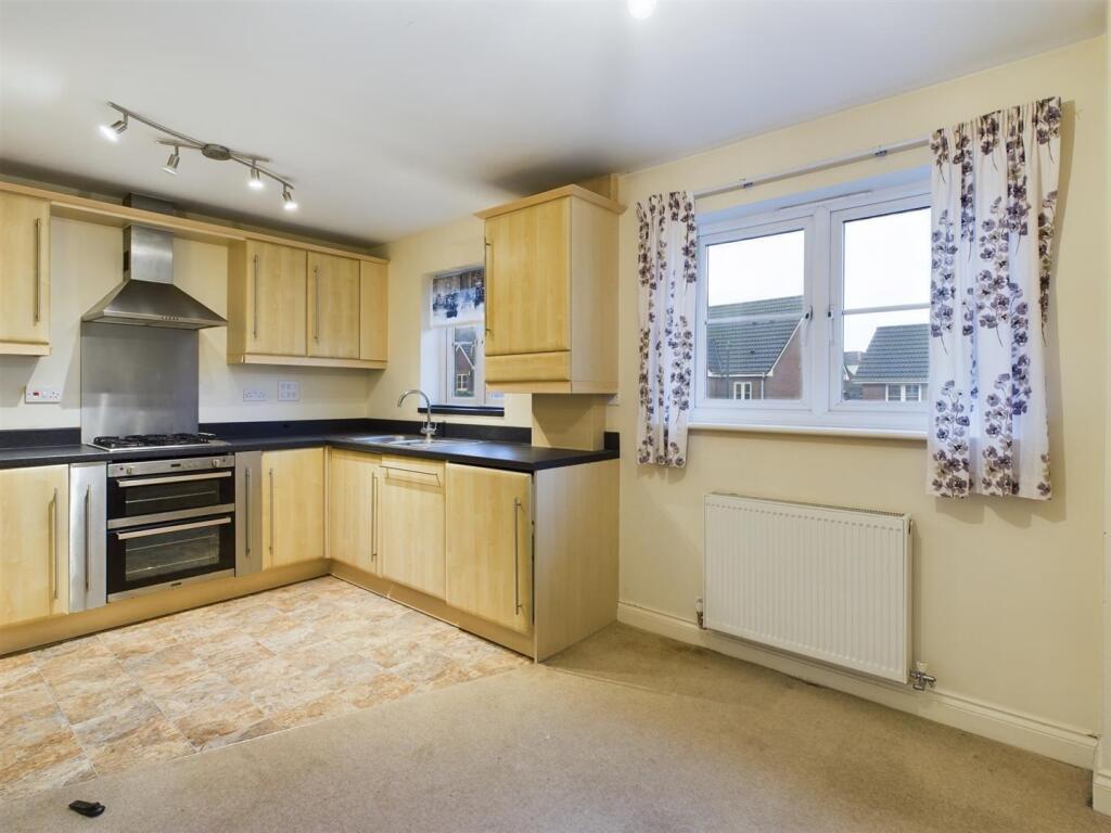 CAM02319G0-PR0051-ST