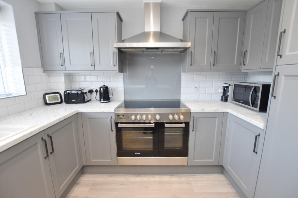 Kitchen Area 2