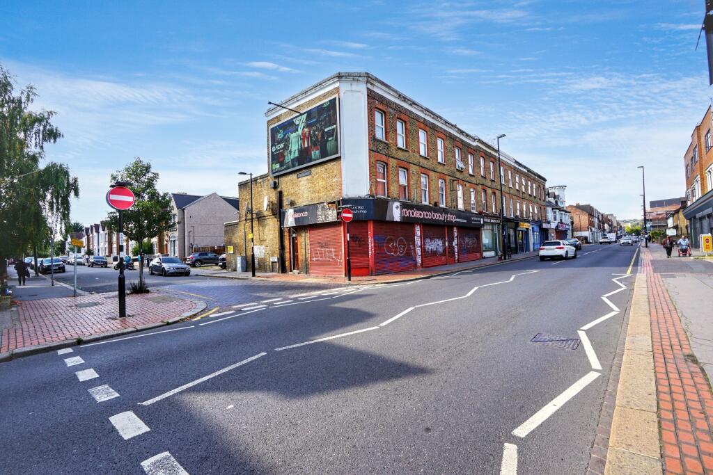 Flat 1, 110 Portland Road, South Norwood London, SE25 4PJ