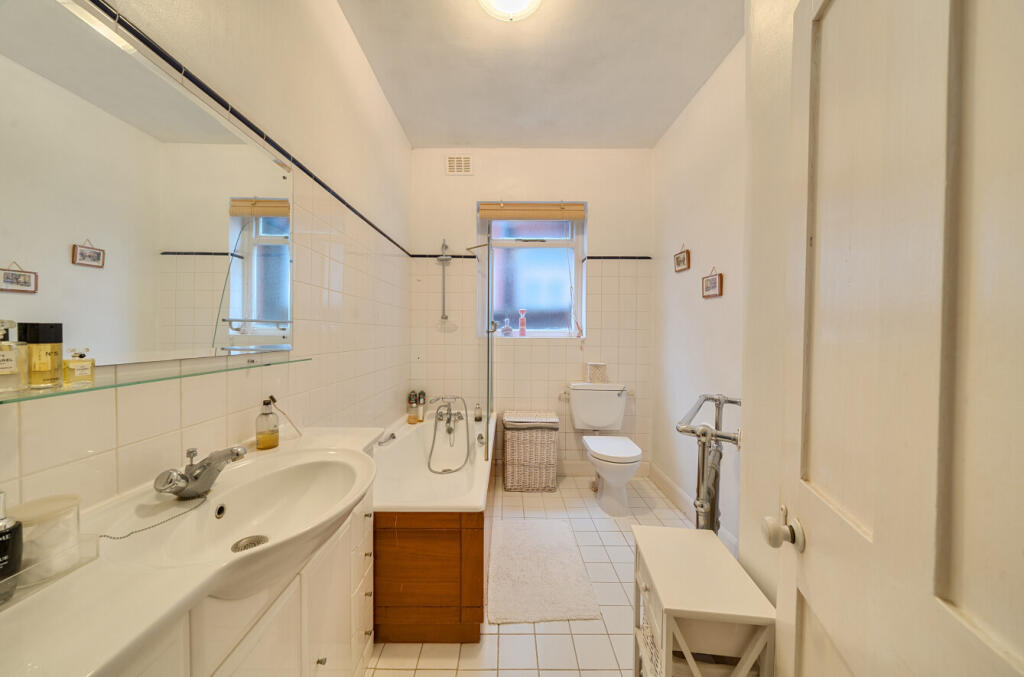 1370709-21-68f202...