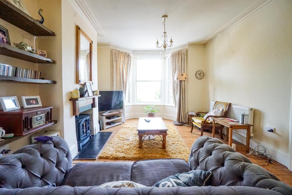 156 Hughenden Road (26).jpg