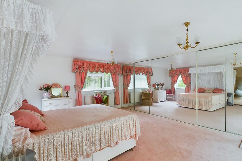 CAM01689G0-PR0447...