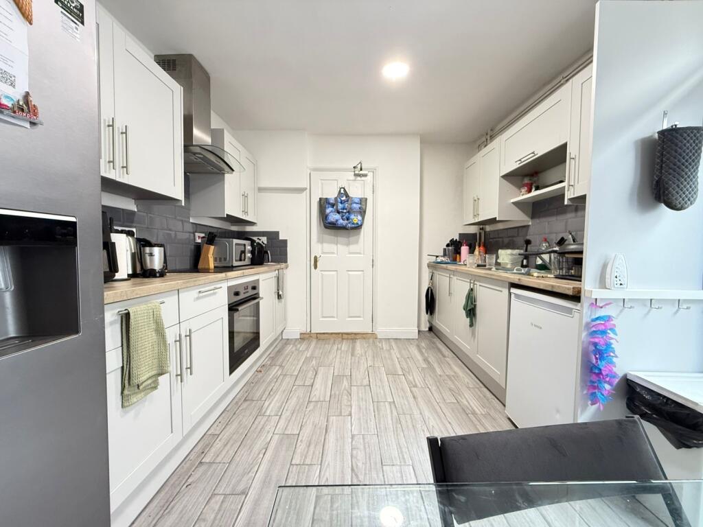 43eb8672-9daa-45d6-852e-4f9965f17285