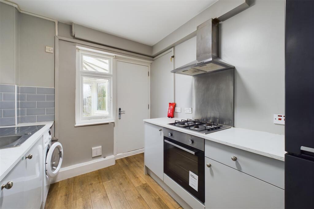 37, Kingsholm Road Southmead, Bristol, BS10 5LJ | 