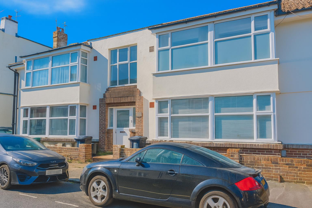 Front Shot derwent.png