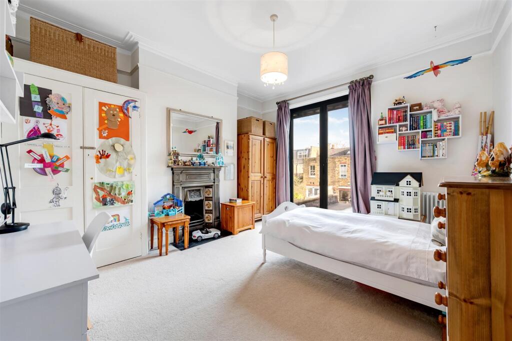 11 Hillcrest Road-12.jpg