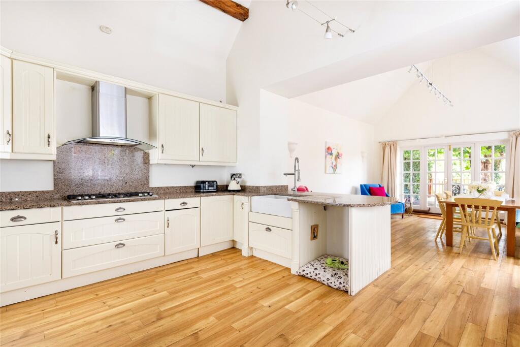 Kitchen/Breakfast