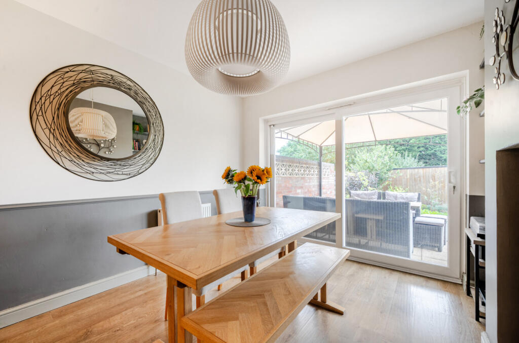 1356202-12-68d67d...