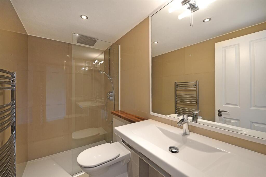 King HenryÆs Road-3.jpg