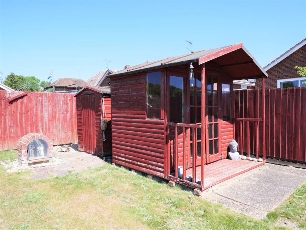 SUMMERHOUSE &amp;...