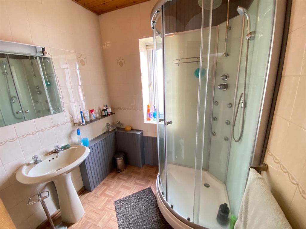 shower room.jpg