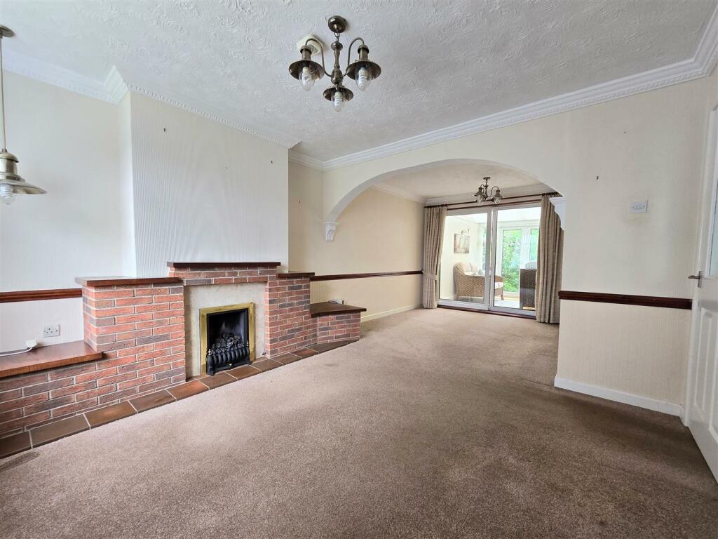 15 Huntingdon Road, Ashby