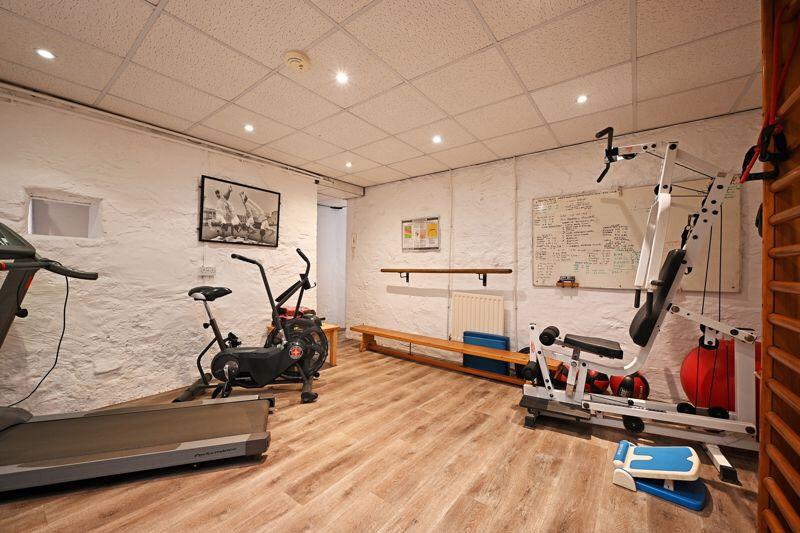 Lower Ground Occasional Room 