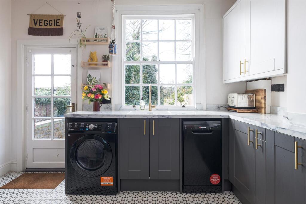 untitled (2 of 18).jpg