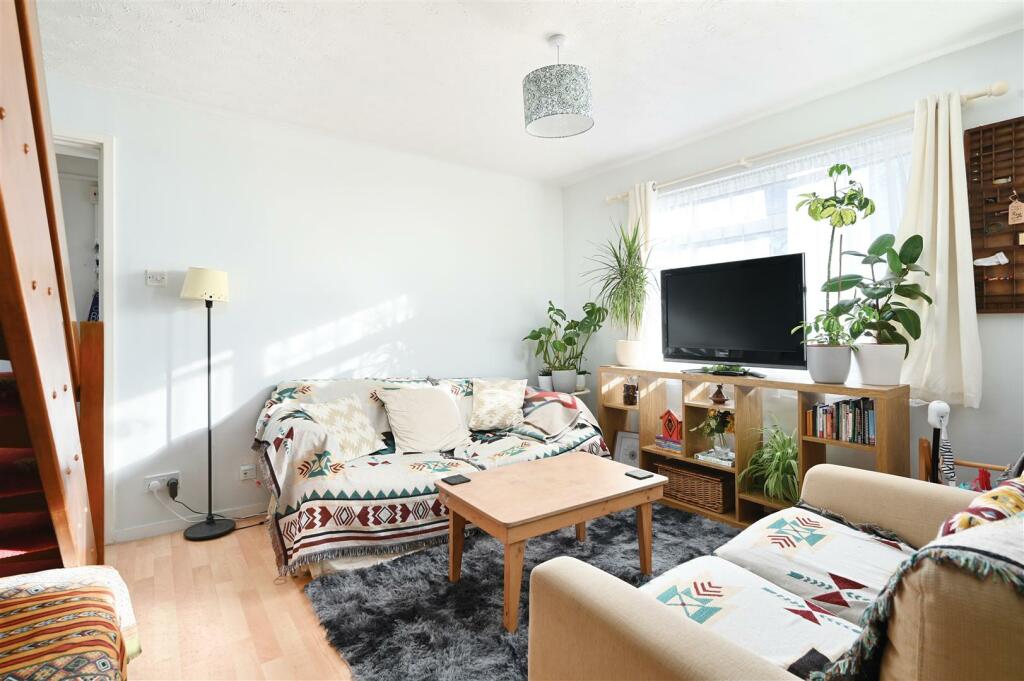 sidehill-drive-portslade-bn41 (8).jpg