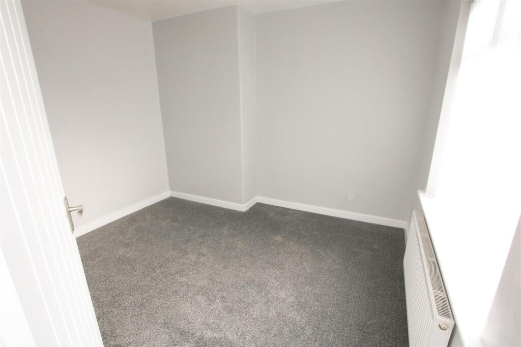 BEDROOM 1 FRONT