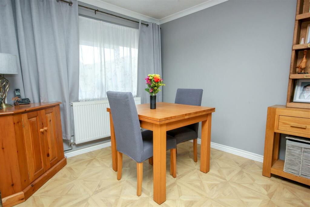Dining Area.jpg