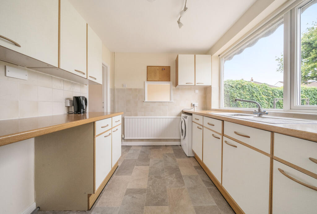 1330403-20-688b4d...