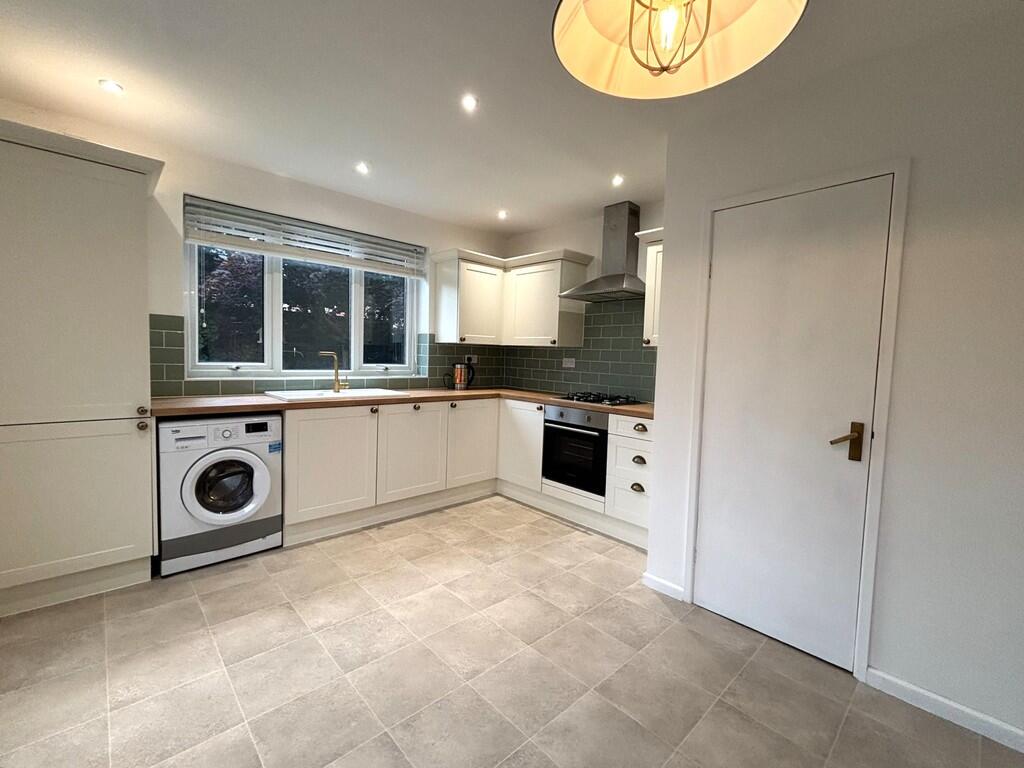 processed-57E270A...