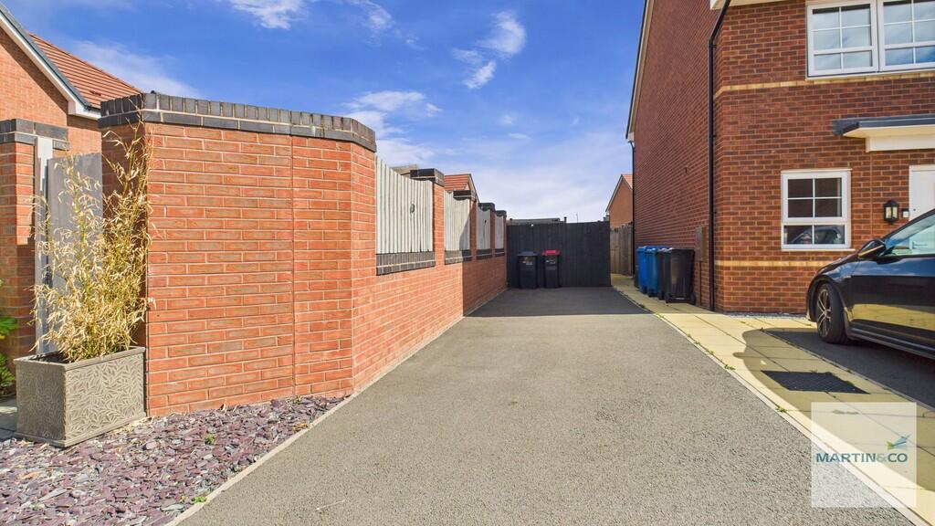 CAM03663G0-PR0156...