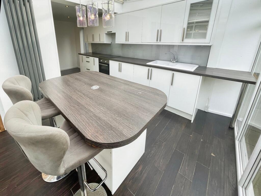 Open Plan Kitchen/Dining Room