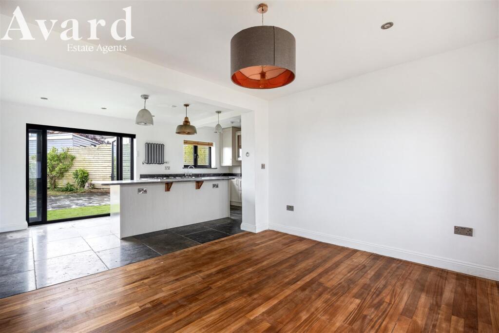 Warnham Rise_9-017.jpg