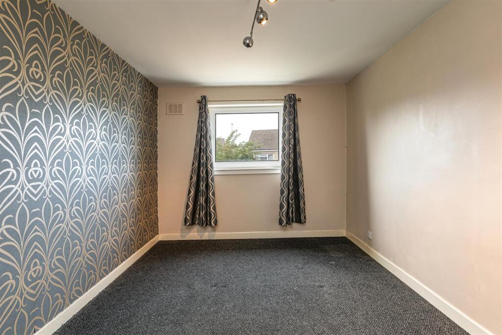 8 Whitefield Crescent Newtown St Boswells 22.jpg