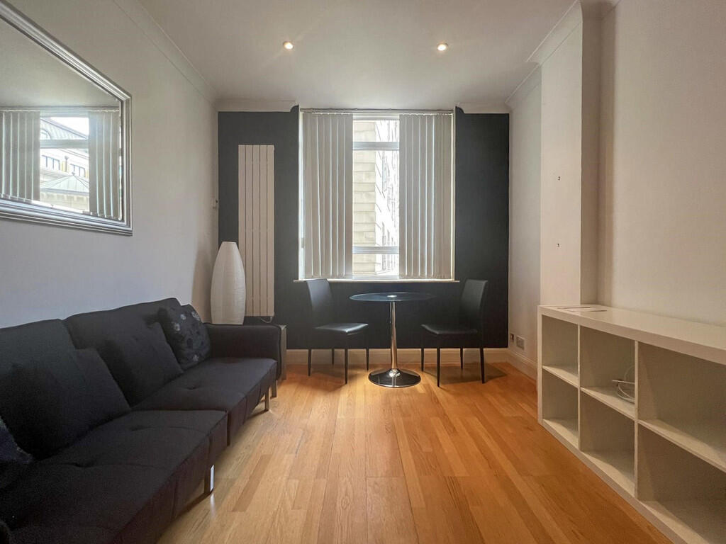 Lounge 2 USE