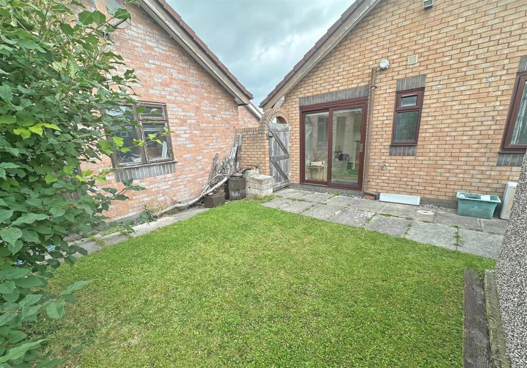 Back Garden View 2.jpg