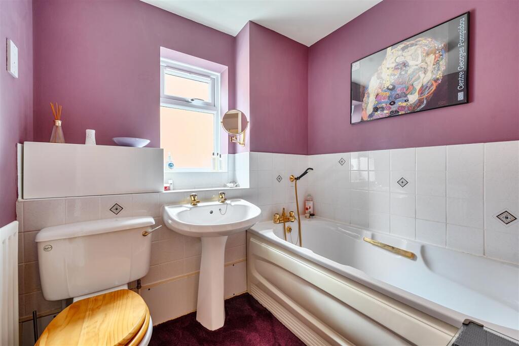 Mansion House Close, Biddenden, Ashford