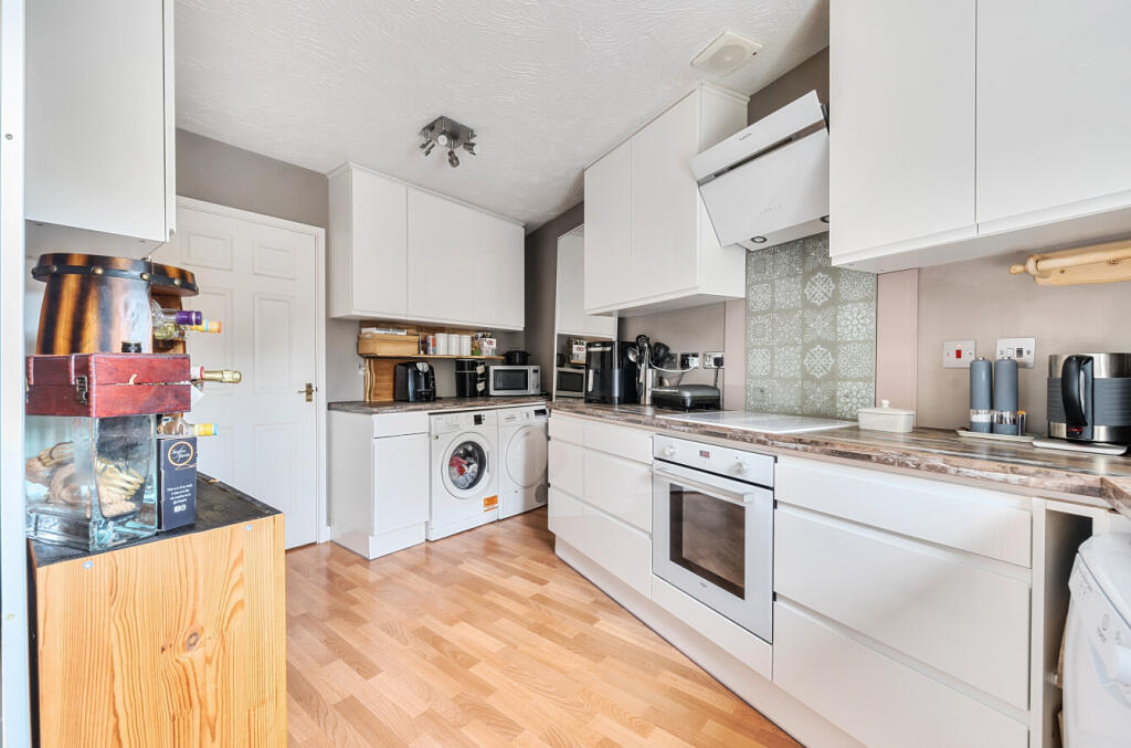 128739311683ee320b6792