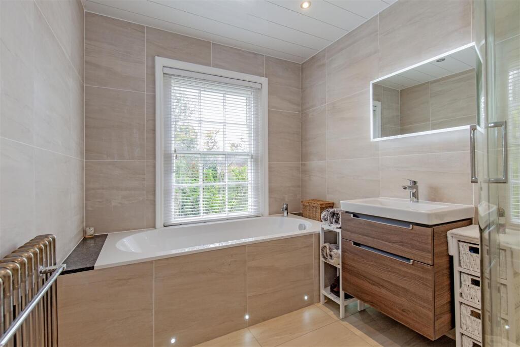Bathroom-1.jpg
