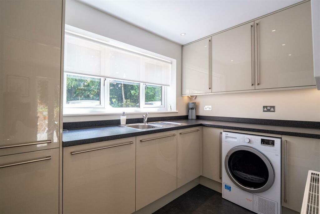 Utility Room.jpg