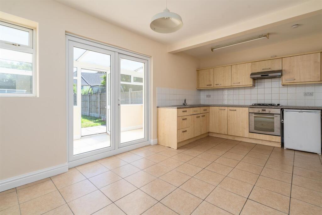 45 Mapleton Road_7.jpg