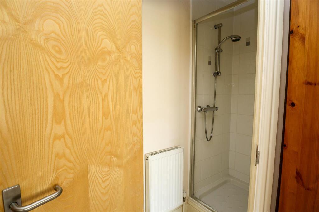 En-Suite Shower