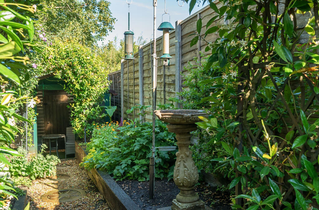 1321383-24-686f81...