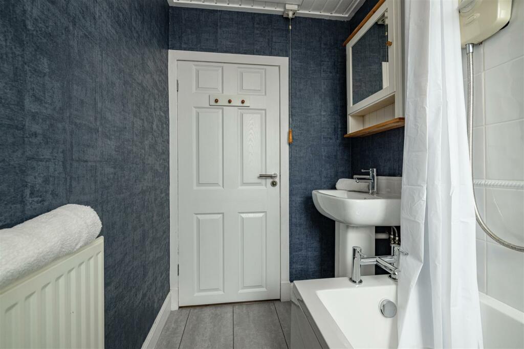 52 Victoria Street Galashiels 24.jpg