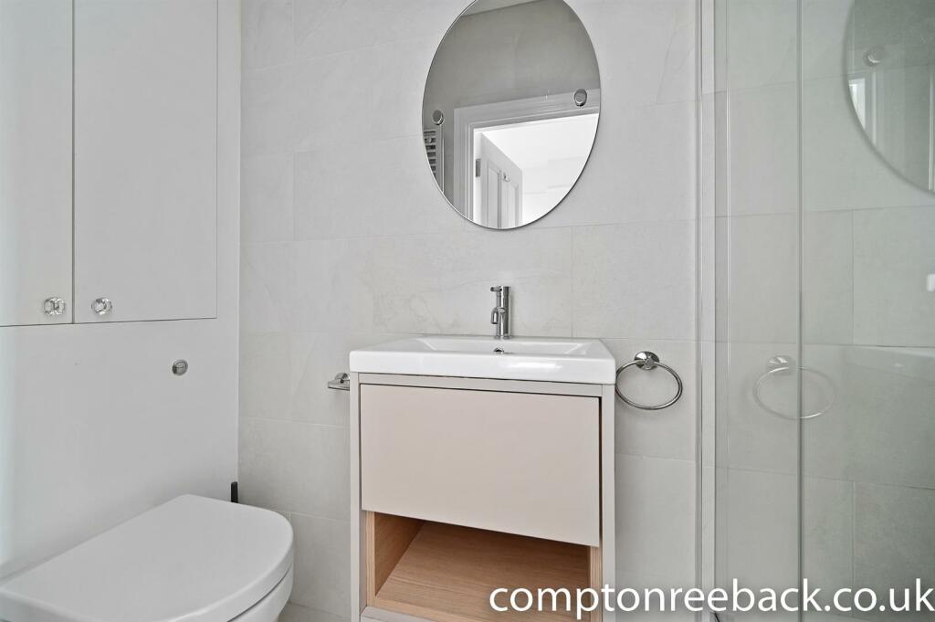 BCCR - 70 Castellain Mansions - Ensuite Bedroom 1 