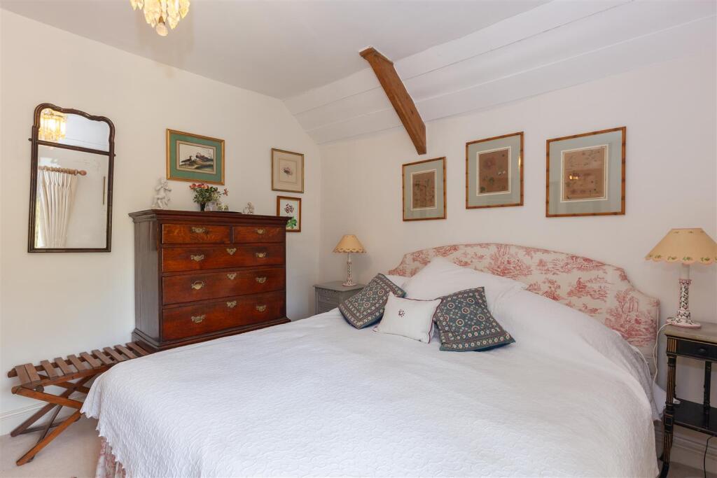 Bedroom 2 2.jpg