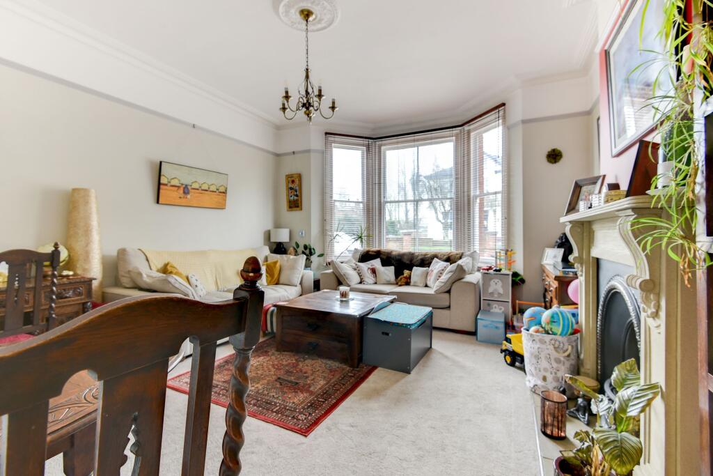 Living/Dning Room