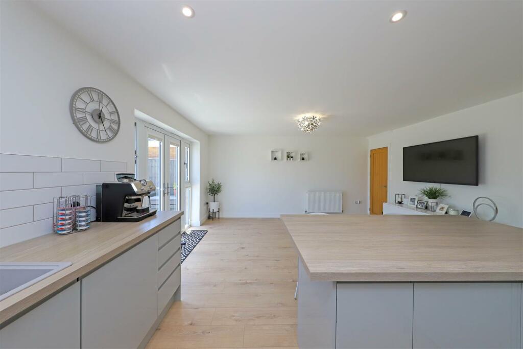 nicholas james roderick kitchen 2.jpg