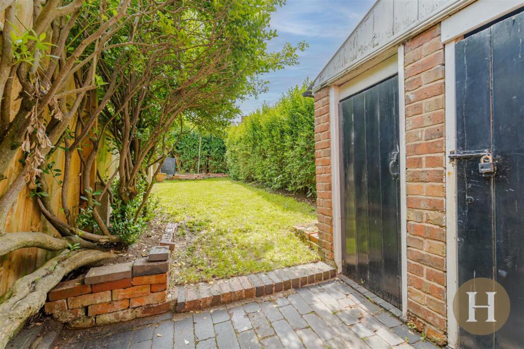 Hadleigh Estate Agents-43.jpg