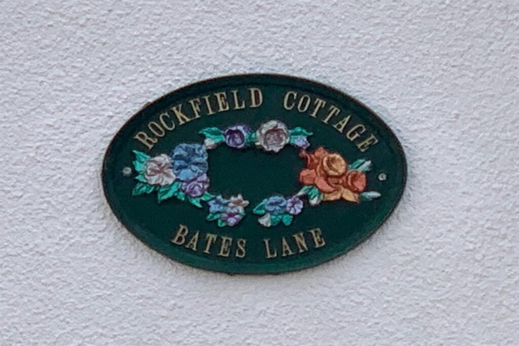 Plaque