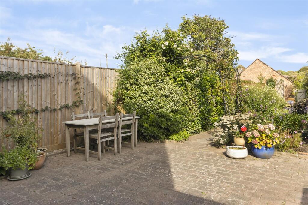garden #3.jpg