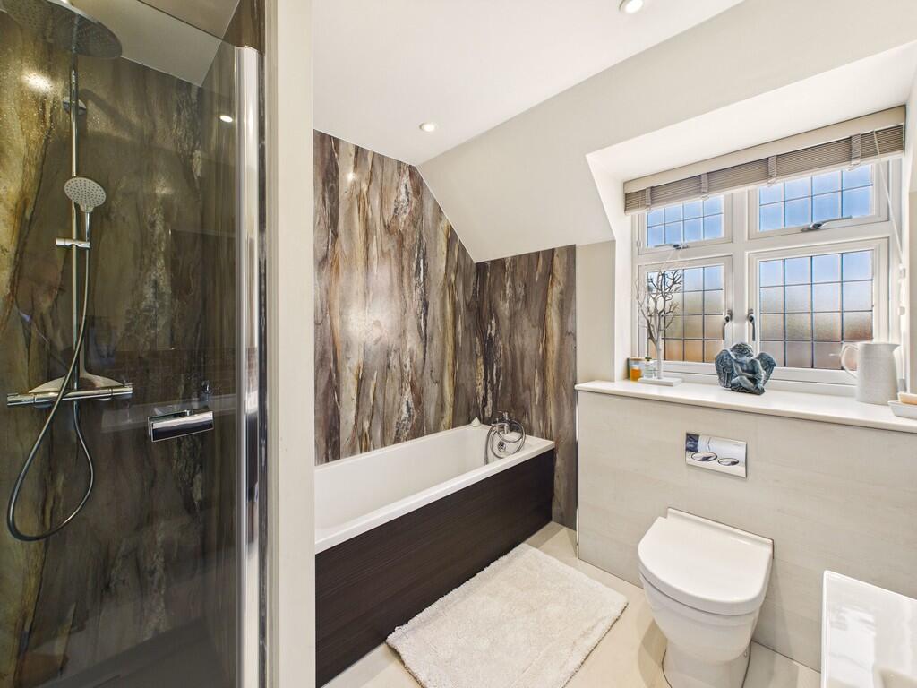 CAM04092G0-PR0044...