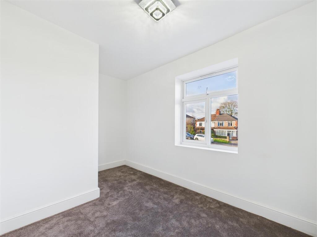 CAM05207G0-PR0072-STILL017.jpg