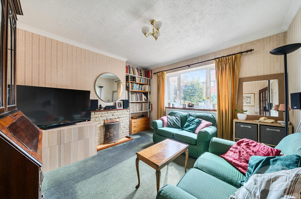 8e83de02-f239-469...